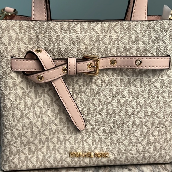 Michael Kors Pastel Pink and Cream Handbag with adjustable strap NWOT - Picture 4 of 9